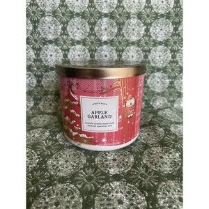 BATH & BODY WORKS WHITE BARN 3-WICK CANDLE APPLE GARLAND 14.5 oz NEW